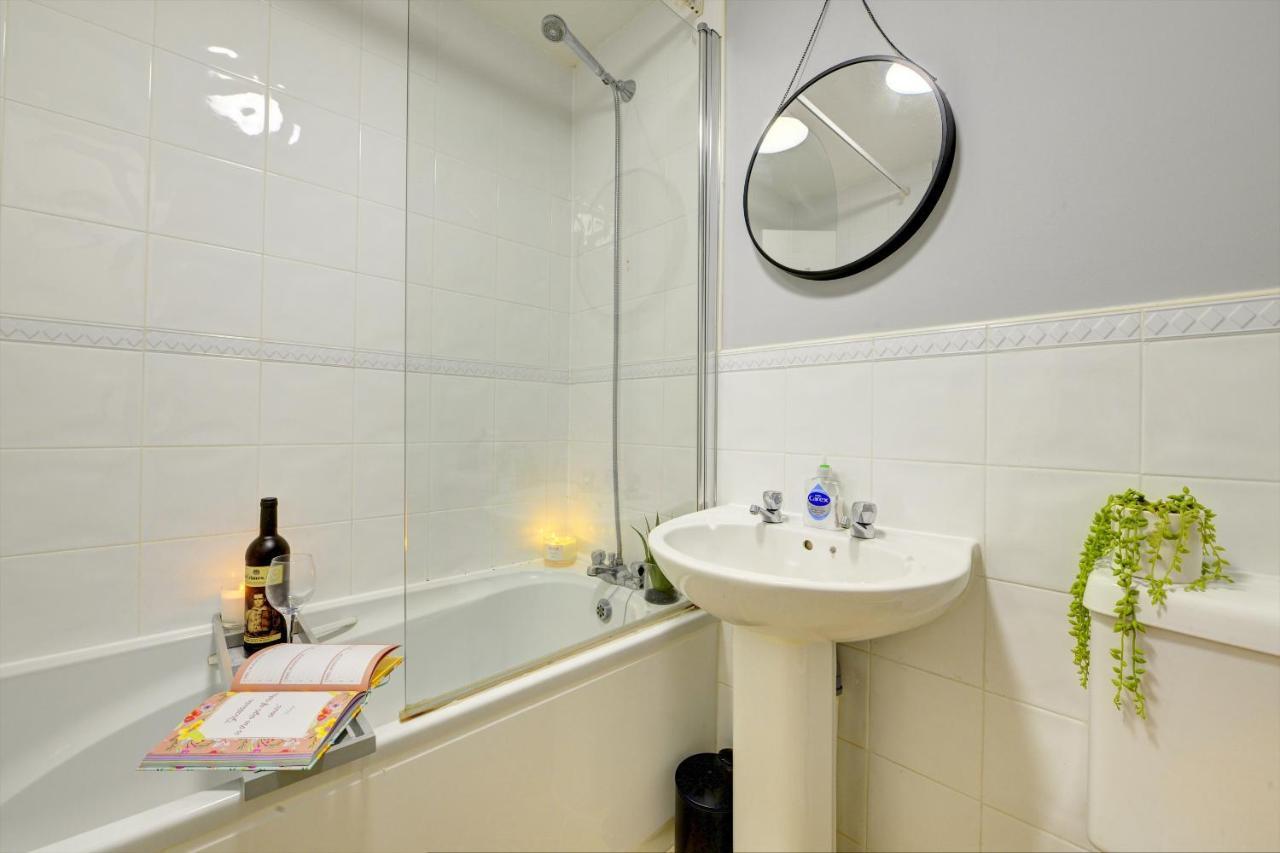 Modern 2 Bed House Sleeps 6 Southam Town Centre - Inspire Homes Ltd Exteriör bild