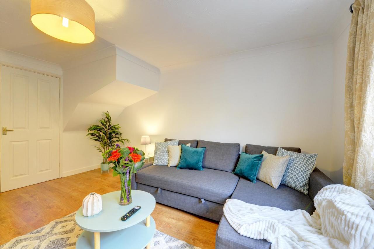 Modern 2 Bed House Sleeps 6 Southam Town Centre - Inspire Homes Ltd Exteriör bild